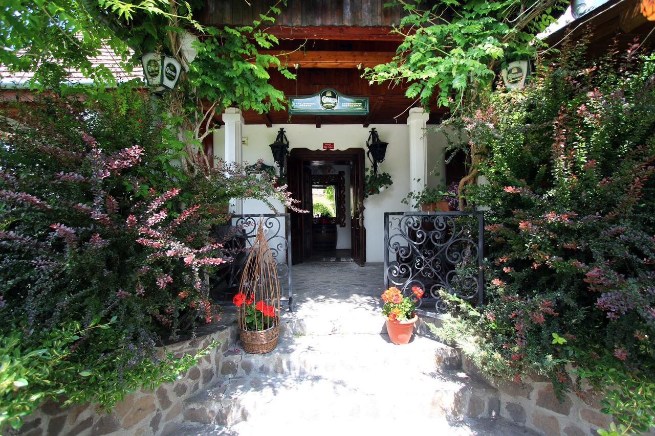 Bed and Breakfast Felso Fogado Felsőtold Exterior foto