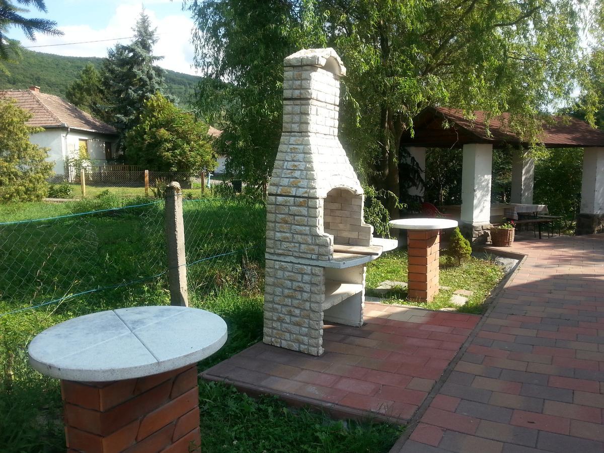 Bed and Breakfast Felso Fogado Felsőtold Exterior foto
